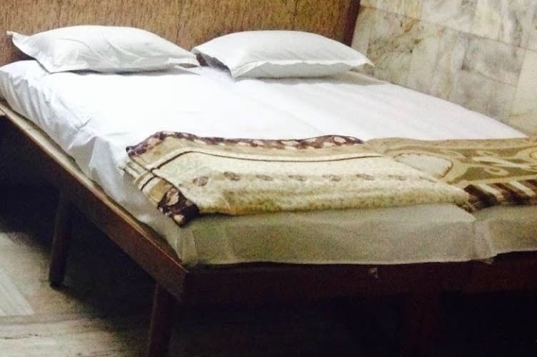 Hotel Holiday, Hyderabad 4